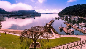 Oxleys 406 3 bedroom Waterfront Apartment, Picton